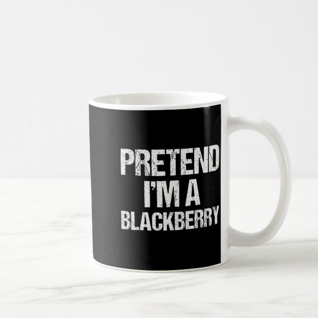 Pretend I'm A Blackberry Funny Lazy Halloween Cost Kaffemugg (Höger)
