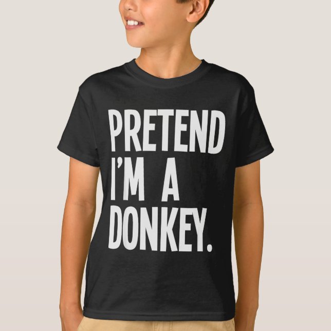 Pretend I'm A Funny Halloween Party Costume  T Shirt (Framsida)