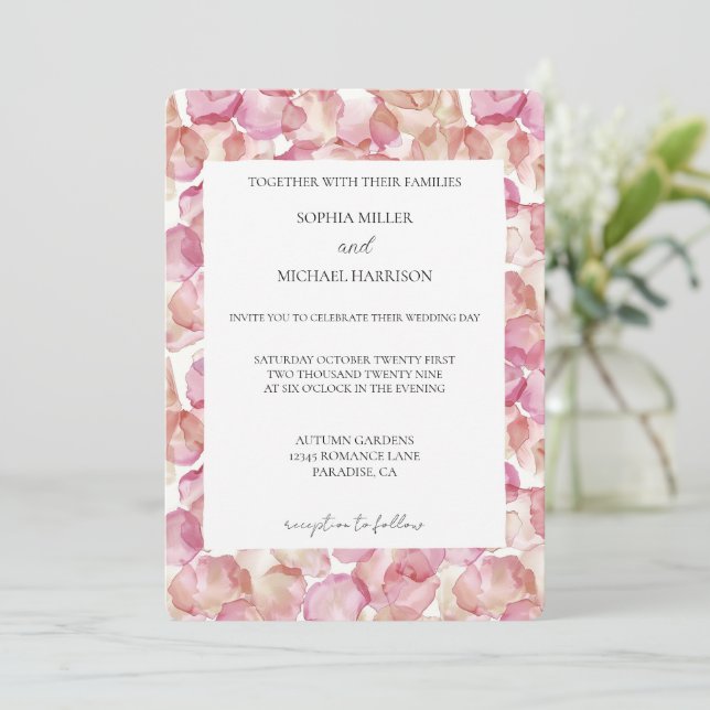 Pretty Cream Blush Pink Rose Petals Floral Wedding Inbjudningar (Stående Fram)