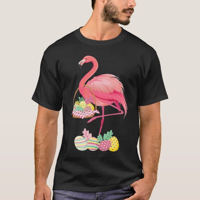 Pretty Easter Flamingo with Easter Basket Easter T Shirt (Framsida)