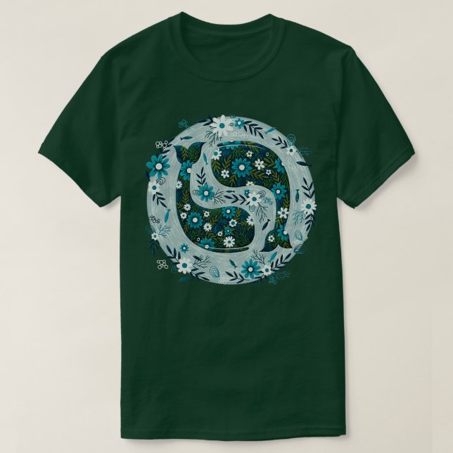 Pretty Floral Whales Circle in Blues and Greens T Shirt (Design framsida)