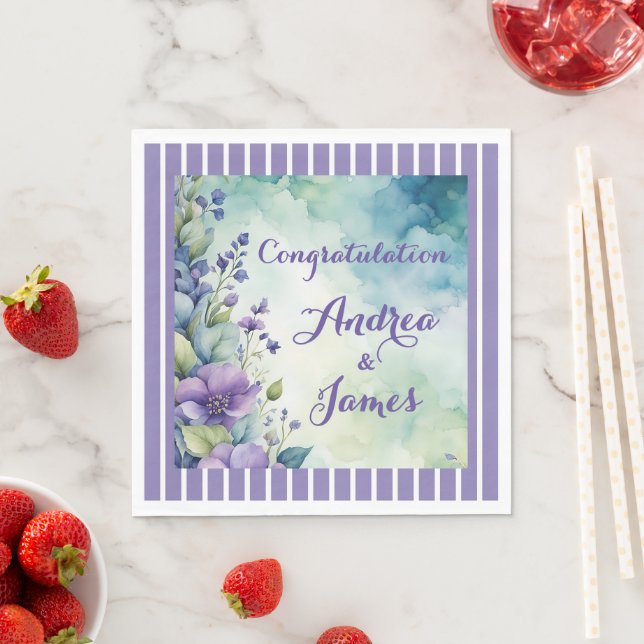 Pretty Stripped Lavender and Floral Pappersservett (Insitu)