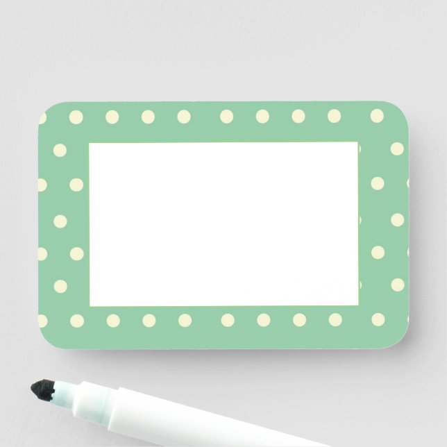 Pricker den gröna polkaen för minten anpassade namnbricka (På plats)