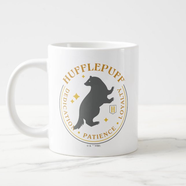 PRIDE-bricka för HUFFLEPUFF™ Badger House Jumbo Mugg (Vänster)