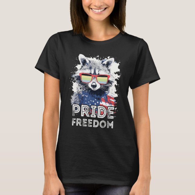 Pride Freedom  Raccoon Cassgender Sunglasses Flag T Shirt (Framsida)