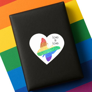 Pride HBTQIA+ regnbåge fjäril Kärlek är kärlek Hjärtformat Klistermärke