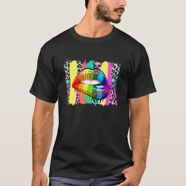 Pride Month Baseball Rainbow Läppar T Shirt (Framsida)