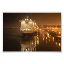 Pride of Hull-färjan på natten – stämningsfull