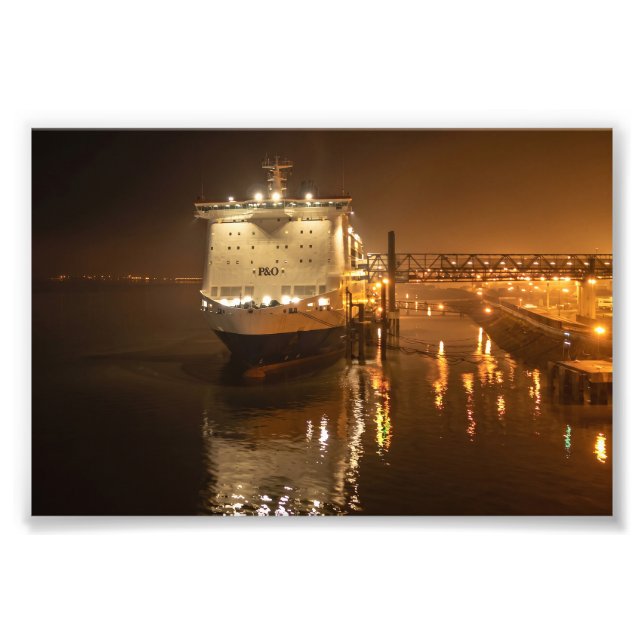Pride of Hull-färjan på natten – stämningsfull Fototryck (Framsidan)