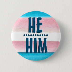 PRIDE PRONOUN HE/HIM BADGE-knapp Knapp