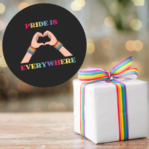Pridet är överallt runt klistermärke