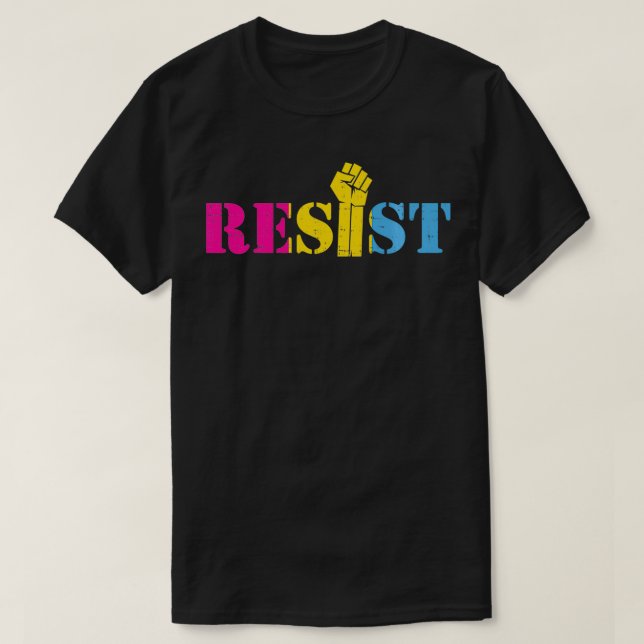 Pridet Panseual Pan Flagga M för restanshöjt Fist- T Shirt (Design framsida)