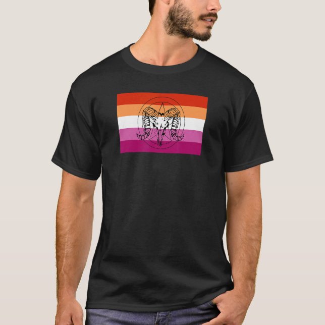 Pridet Pentagram Satanist Occult Halloween Lesbisk T Shirt (Framsida)