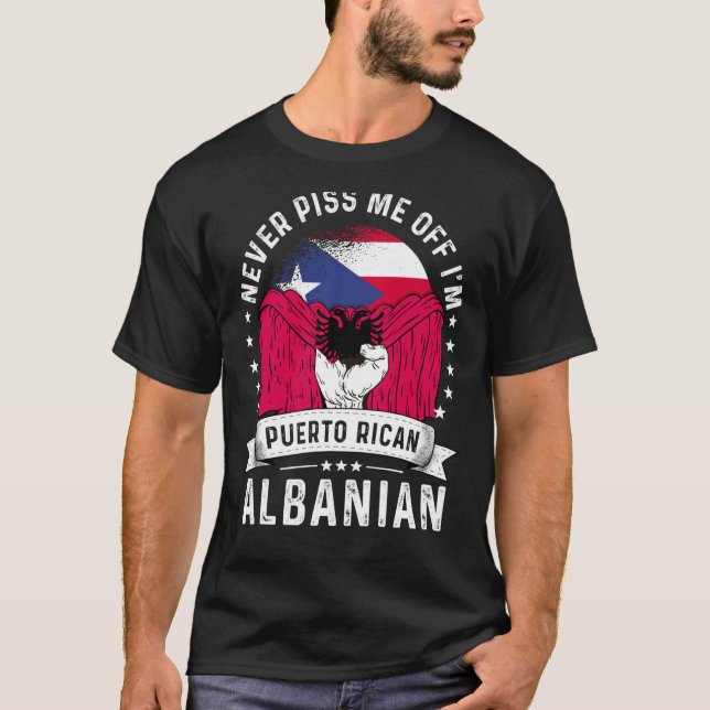 Pridet Puerto Rico Flagga Albanien Grown Humor T Shirt (Framsida)