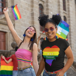 Pridet Silhouette Monogram två female Rainbow Flag T Shirt