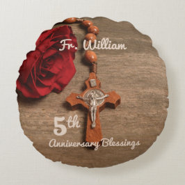 Priest 5:e ordningens årsdag Ro och Rosary Rund Kudde