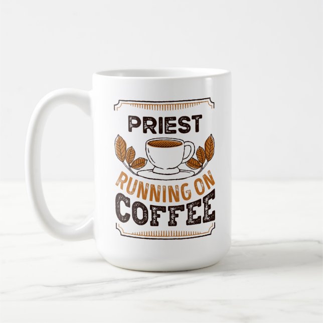 Priest på kaffekoffeingåva kaffemugg (Vänster)