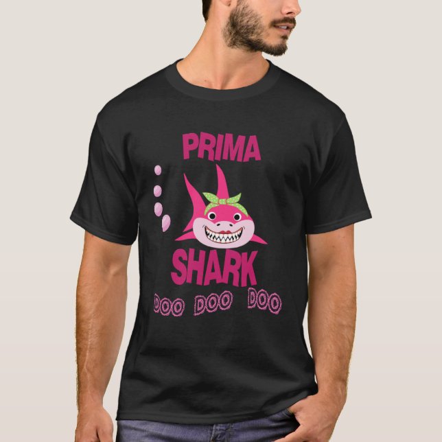 Prima Shark Cousin Playera para Prima en Espanol T Shirt (Framsida)