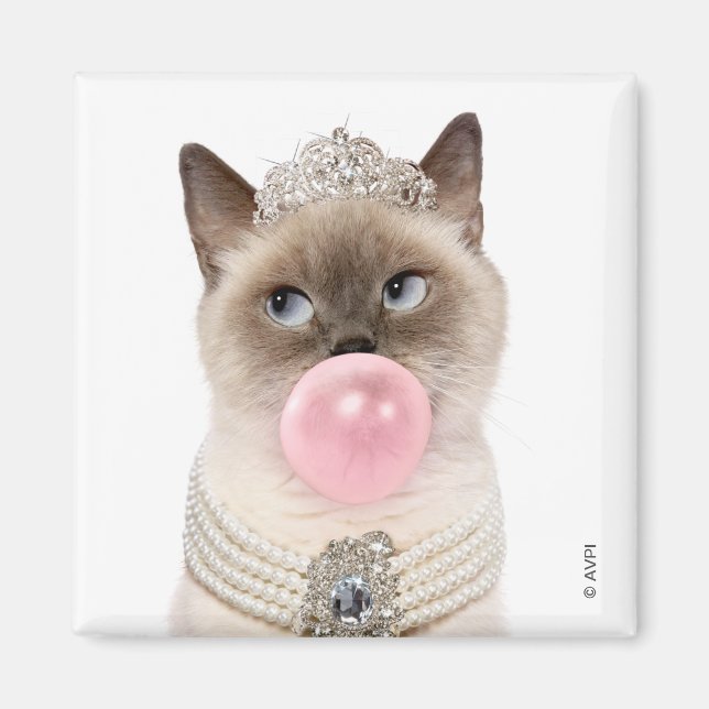 Princess Cat Blowing Bubble Gum Magnet (Framsidan)
