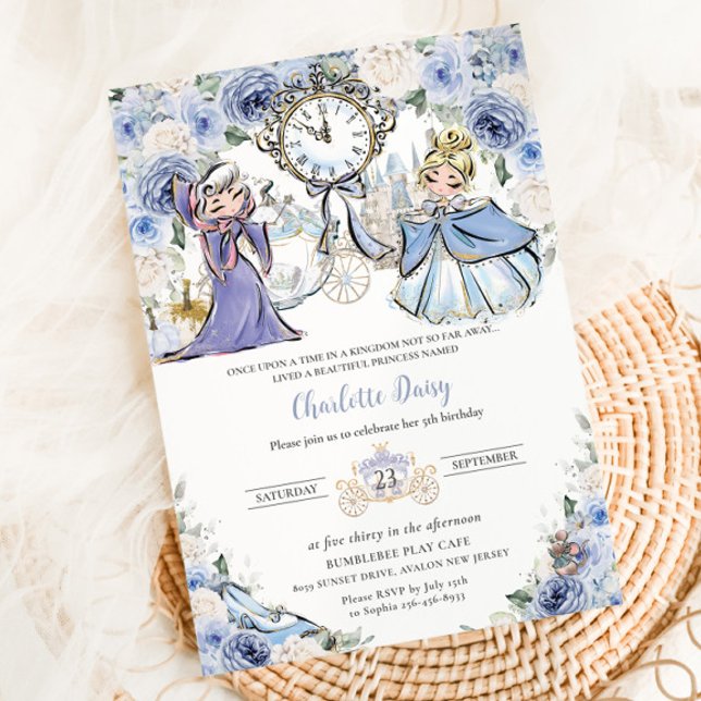 Princess Cinderella Fairytale Blue Blommigt Birthd Inbjudningar (cinderella-fairytale-princess-castle-pumpkin-carriage-blue-white-floral-birthday-invitation-card)