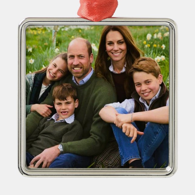 Prins William och familj Dec 2025 stiliserad Julgransprydnad Metall (Framsidan)