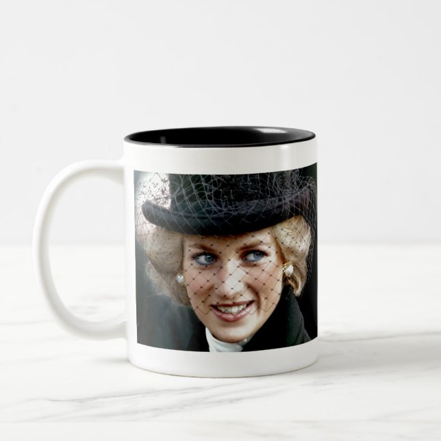 Prinsessan Diana i Black Två-Tonad Mugg (Vänster)