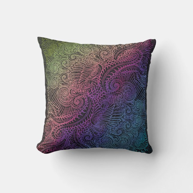 Prismatic Swirl | Regnbåge Feather Art Kudde (Framsida)