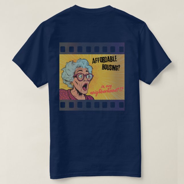 Prisvärt Boende?! I Min Grannskap?! T Shirt (Design baksida)