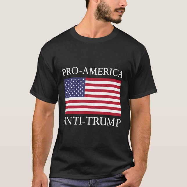 Pro-america Anti-trump - American Usa Flag Resist  T Shirt (Framsida)