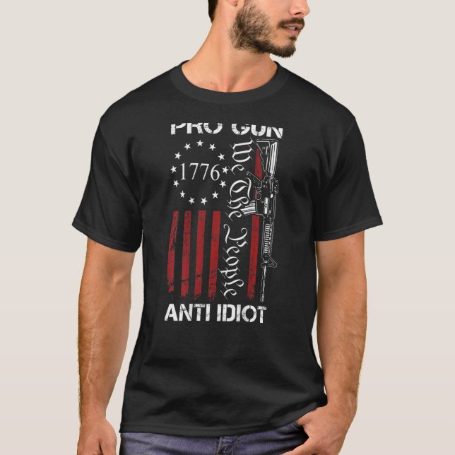 Pro Gun Anti-Idiot 2:a ändring Ar15 Gun on T Shirt (Framsida)