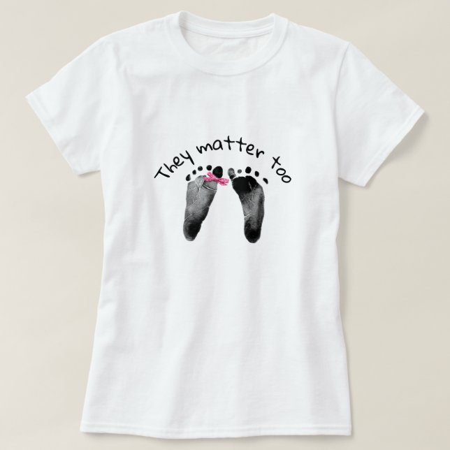 Pro-Life Baby Footprints with Pink Bow T Shirt (Design framsida)