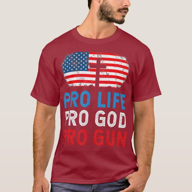 PRO LIFE PRO GOD PRO GUN PRO TRUMP 2020 MAGA T SHIRT (Framsida)