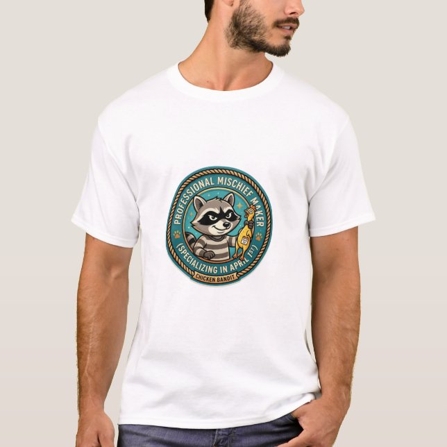 Professional Mischief Maker Raccoon Funny Tee (Framsida)
