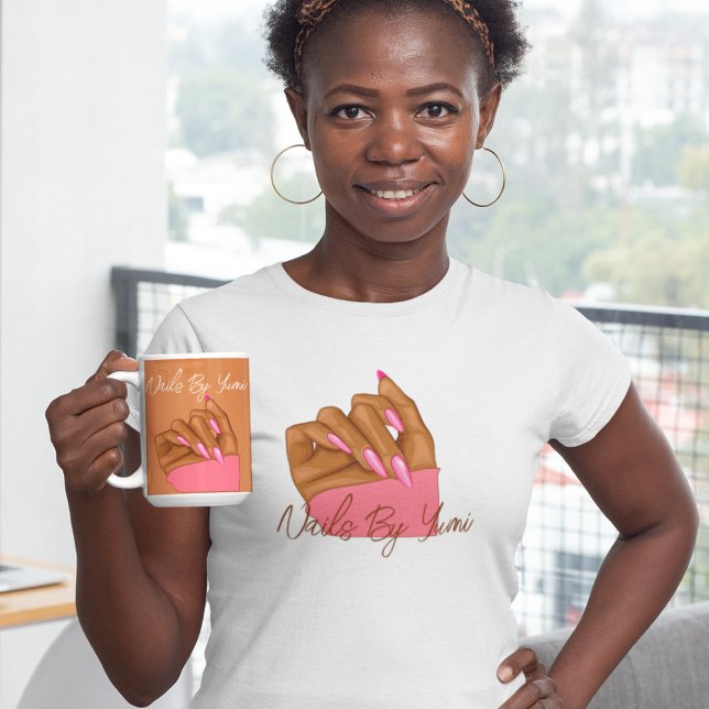Professionell Elegant Typografi Manicurist Uniform T Shirt (Skapare uppladdad)