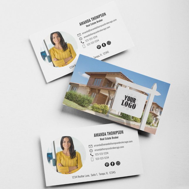 Professionell Fastighetsanställd Foto Visitkort (Modern real estate sign with custom photo, professional branding, and personalized contact details.)