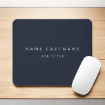 Professionell för marinblå vit modern Elegant- Musmatta<br><div class="desc">Anpassningsbar Luxury Executive Navy Blue and White Minimalist Business Mousepad (Mouse Pad) med vit stavad typografi för monogrammed lägger till ditt eget namn och yrke eller arbetsnamn. Du kan anpassa Business Professionell Namn Plate med ditt namn och din befattning. Kontakta designern om du vill ha anpassade matchande objekt.</div>