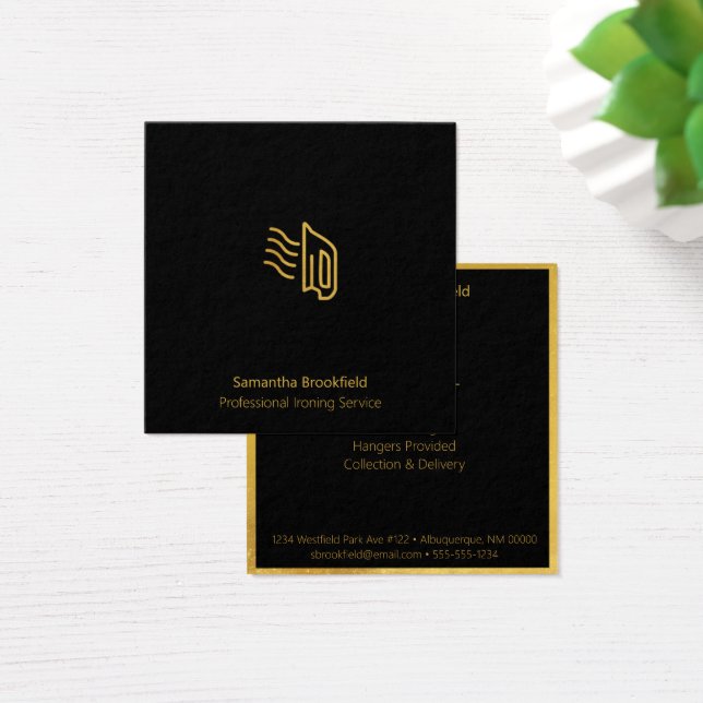 Professionell Ironing Services Black Guld Square Fyrkantigt Visitkort (Skivbord)