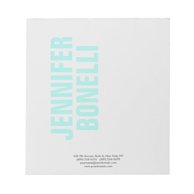 Professionell minimalistisk modern fet blå namn anteckningsblock (Framsida)