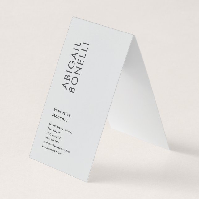 Professionell minimalistisk modern slät grå visitkort (Framsida)