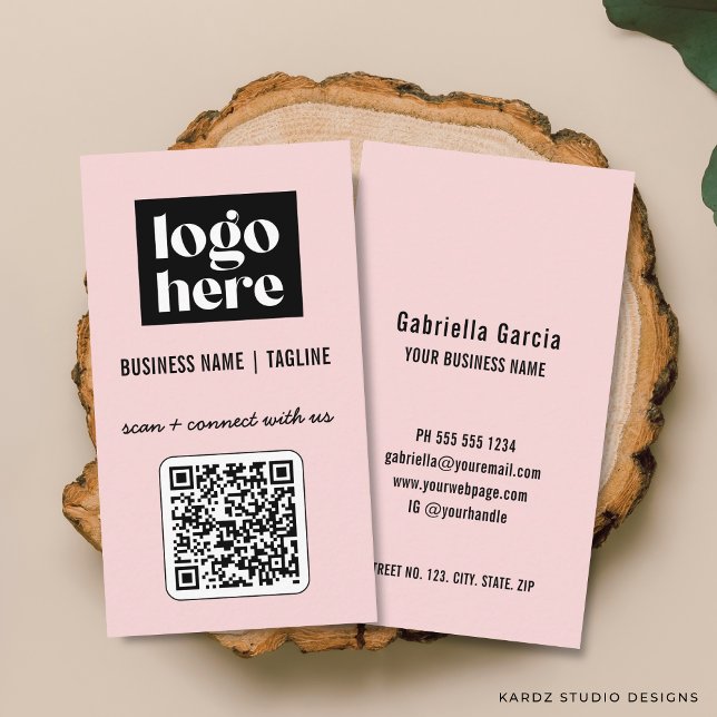 Professionell Modern Rosa QR-kod Logotyp Visitkort (Front and back of the business card are shown in standard size. Choose size, corner + paper style.)