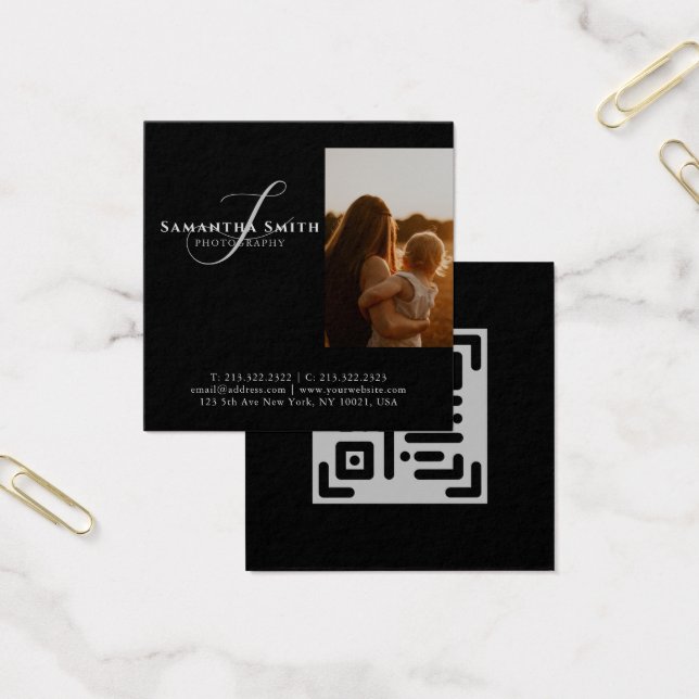Professionell Modern svartvit fotografi QR Fyrkantigt Visitkort (Kontor)