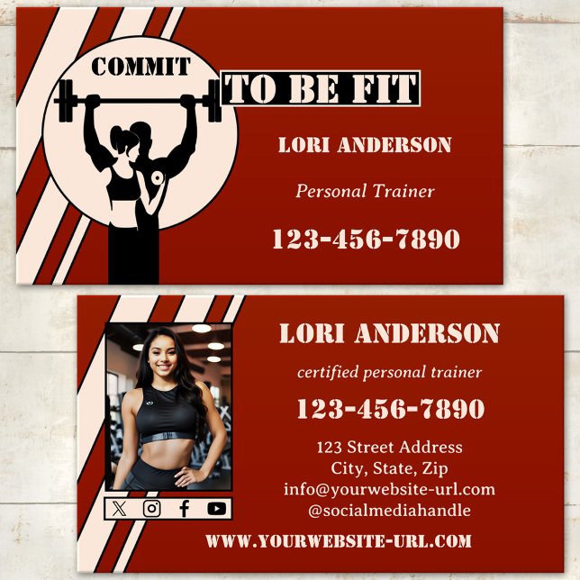 Professionell Personal Trainer Fitness Instructor Visitkort (Fitness or personal trainer business card featuring a silhouette of people working out in the gym)
