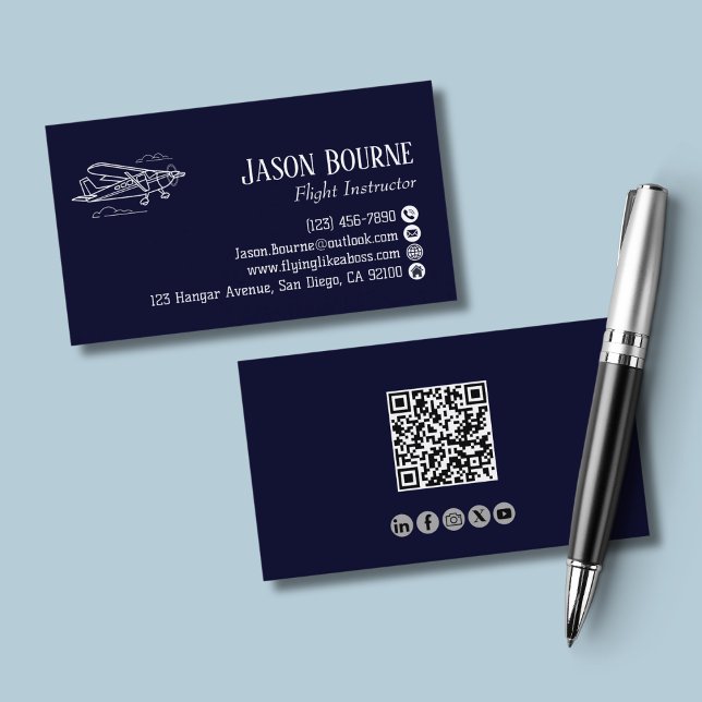 Professionell QR Code Aviation Employee Navy Blue Visitkort (Skapare uppladdad)