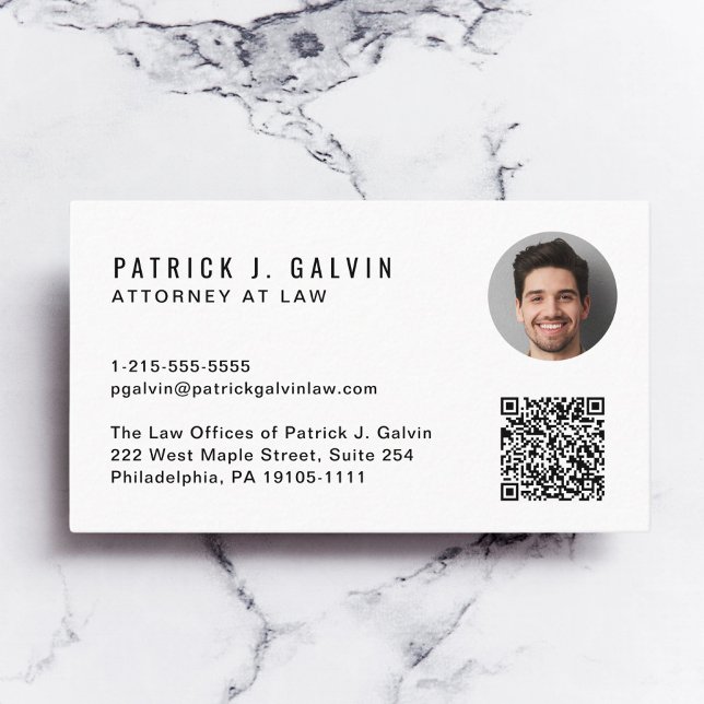 Professionell QR-kodfoto Visitkort (Make a lasting impression with this modern business card featuring your photo and scannable QR code)