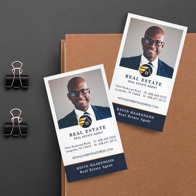 Professionell Real Gods | Lodrät Fotolayout Magnetiska Visitkort (Professional Real Estate | Photo Layout Vertical Business Card Magnet)