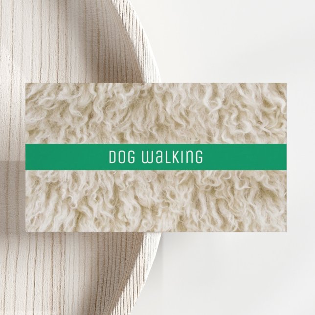 Professionella Hundpromenad Affärskort Minimalisti Visitkort (Professional Dog Walking Business Card with white fur photo and kelly green banner and modern font.)