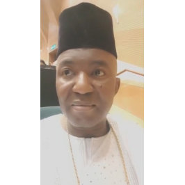 Professor Doktor Joseph Chikelue Obi: Dr Joseph Ob Fickplunta