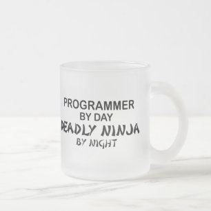 Programmerare dödliga Ninja vid natt Frostad Glasmugg
