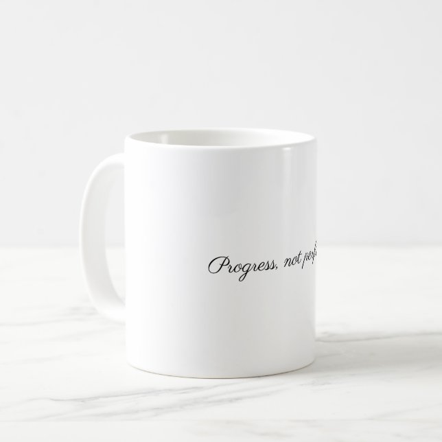 "Progress, Not Perfection" Elegant Quote in Black  Kaffemugg (Framsida vänster)