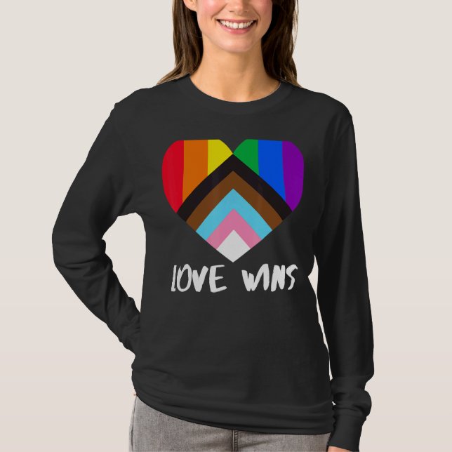 Progress-Pride Flagga Heart Inclusitivity Kärlek W T Shirt (Framsida)